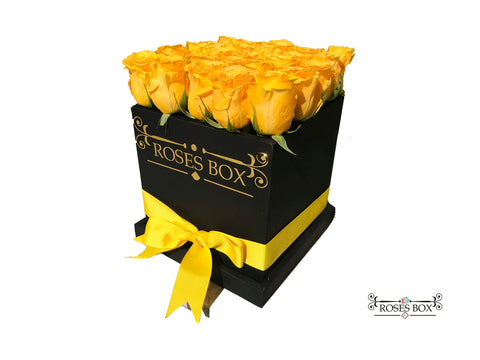 Square Box L 25 Rosas Amarillas
