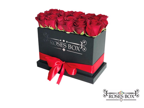 Square Box 18 Rosas Rojas